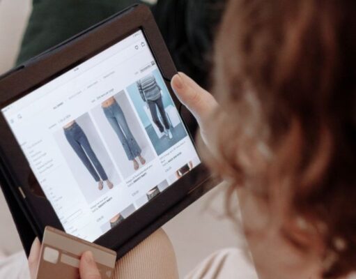 Verbände fordern schärfere Regeln für E-Commerce-Plattformen